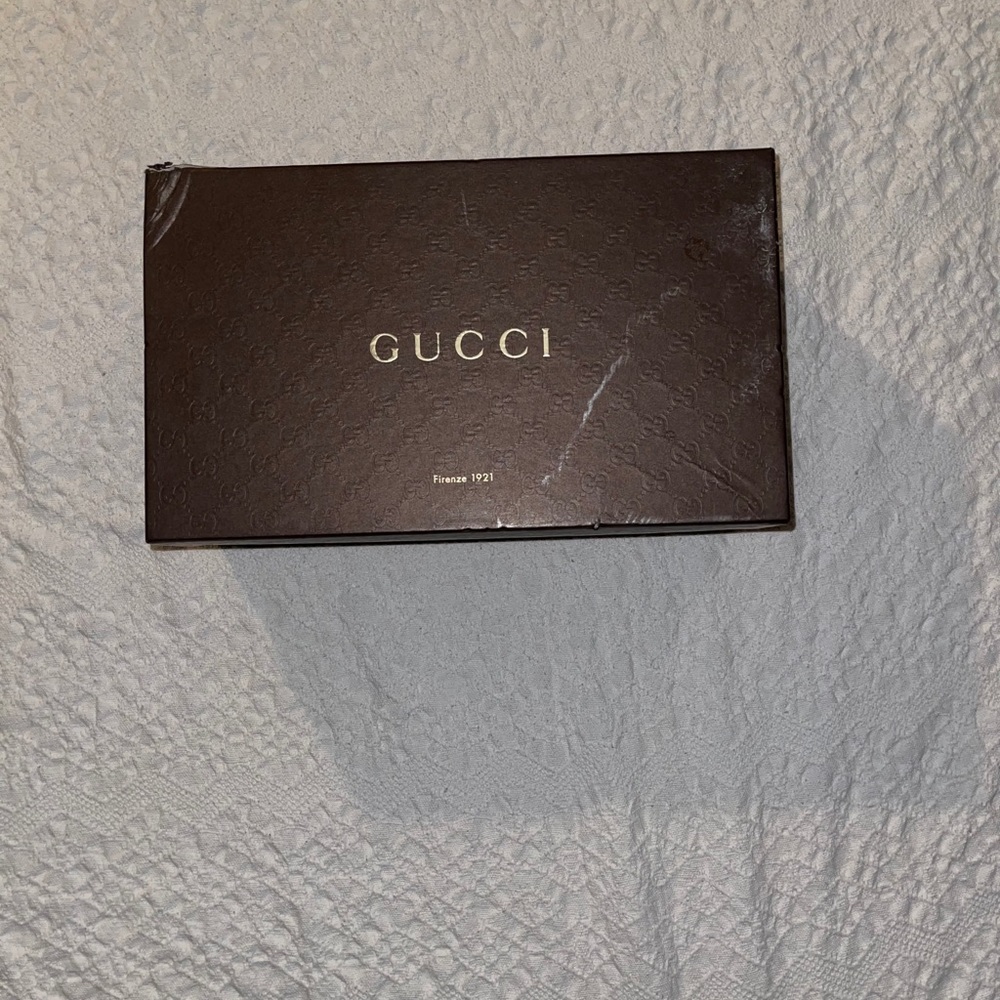 Gucci shoes